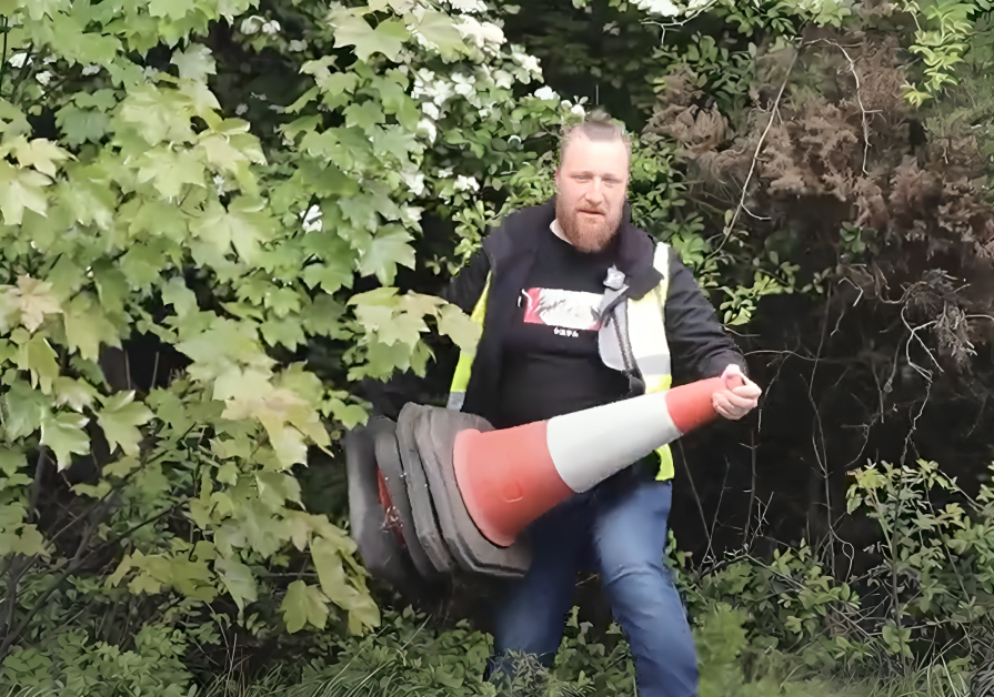 The Pain Stays, The Waste Goes